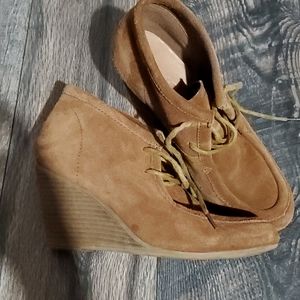 Bexley Brown Suede wedge Booties